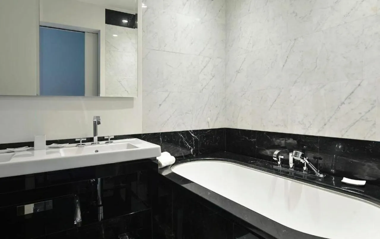 Liberazione - Solaria By Halldis Milano Italien